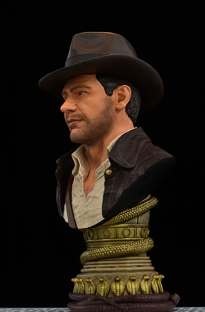 Indiana Jones Legends in 3D by Diamond Select Toys