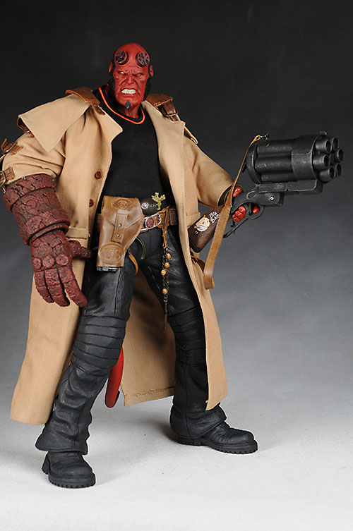 Mezco 18" Hellboy II action figure