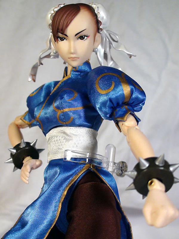 Chun-Li RAH action figure - Another Pop Culture Collectible Review by