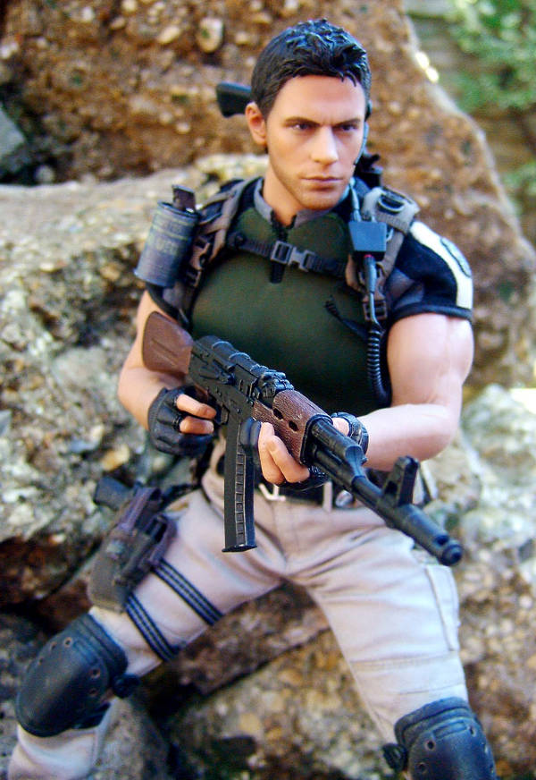 Chris Redfield Resident Evil sixth scale action figure by Hot Toys
