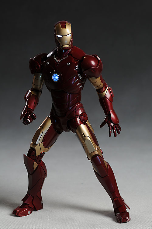 Iron Man Mark III sixth scale action figure by Hot Toys