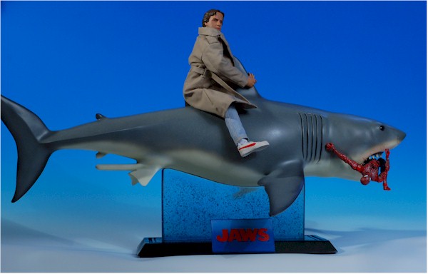 mechanical shark toy