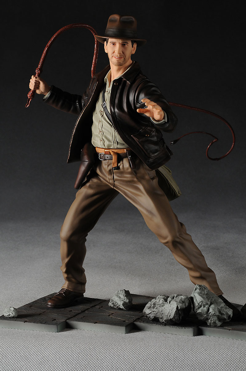 Indiana Jones statue by Kotobukiya