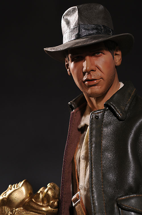 Indiana Jones premium format statue from Sideshow Collectibles