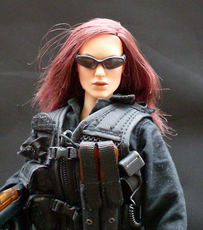 Secret Service Emergency Response Team female action figure by Hot Toys