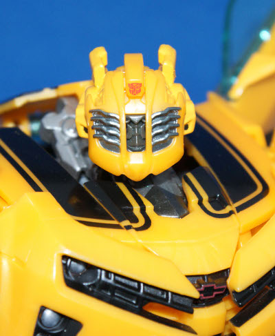 Look at Revenge of the Fallen Ultimate Bumblebee In-Box
