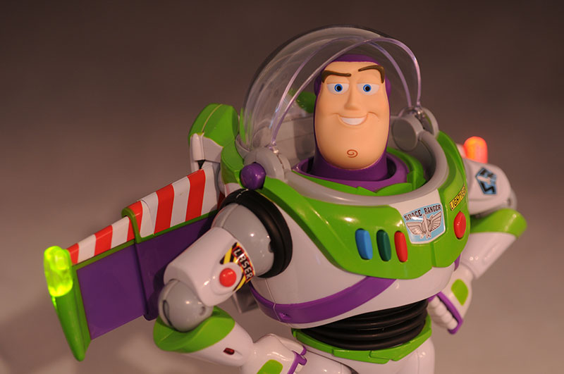 Buzz Lightyear Toy Story Signature Collection Interativo R 479 00 Em Mercado Livre