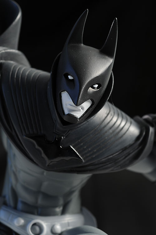 Batman Black & White Gotham Knight 2 statue by DC Direct