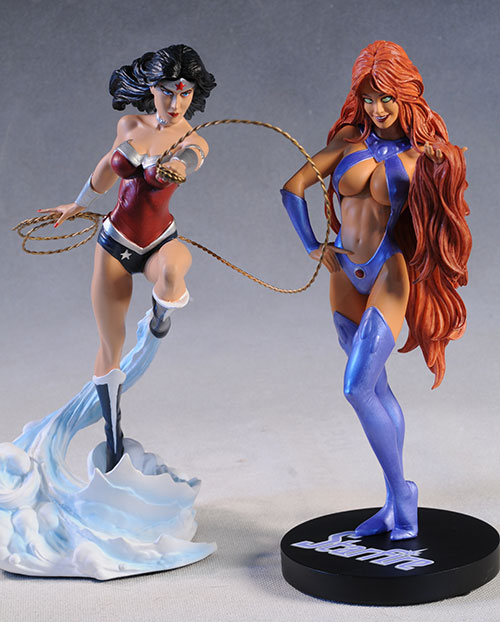 Cover Girls of the DCU Wonder Woman statue by DC Collectibles