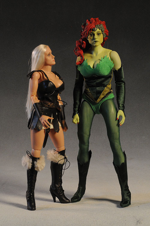 Poison Ivy DC Direct Deluxe action figure