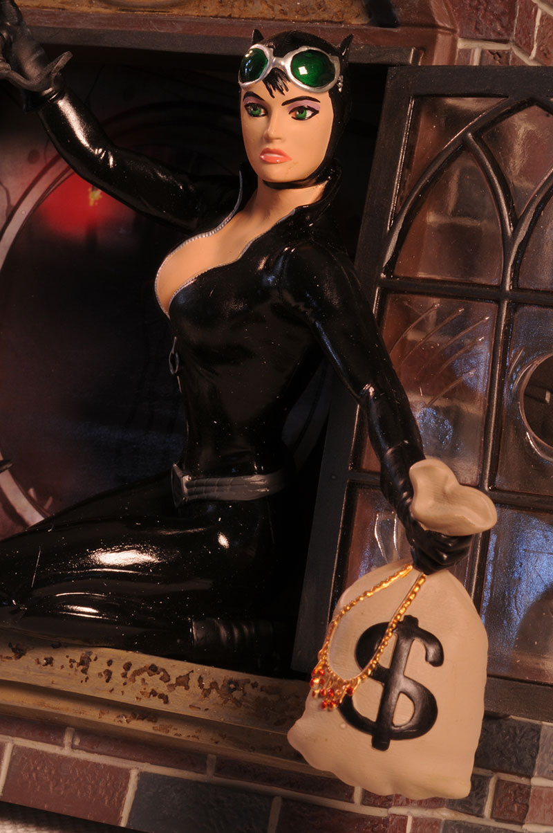 Gotham City Stories Catwoman statue by DC Direct