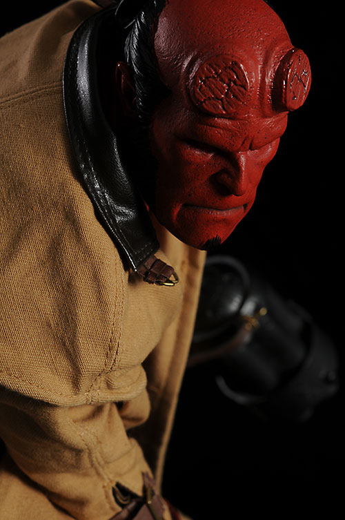 Hellboy II Premium Format Statue by Sideshow