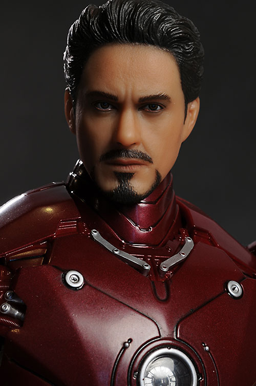 Review and photos of Iron Man MK III Sixth scale action figure