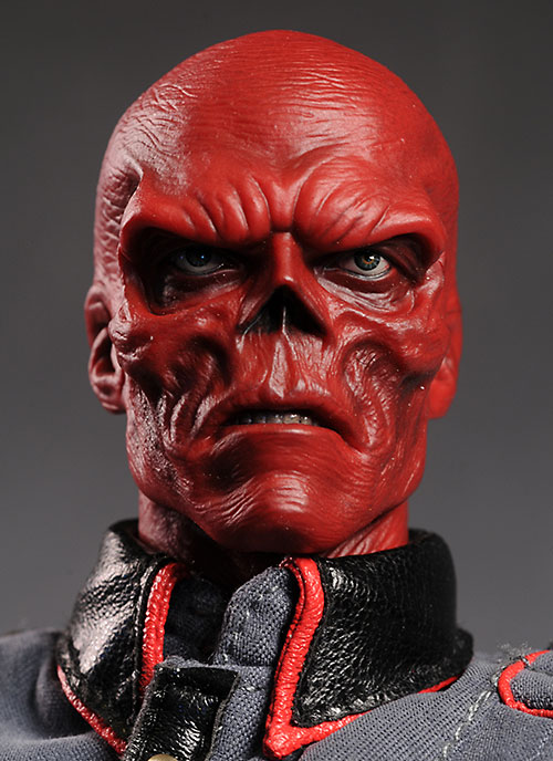 Review and of Red Skull sixth scale figure by Hot Toys