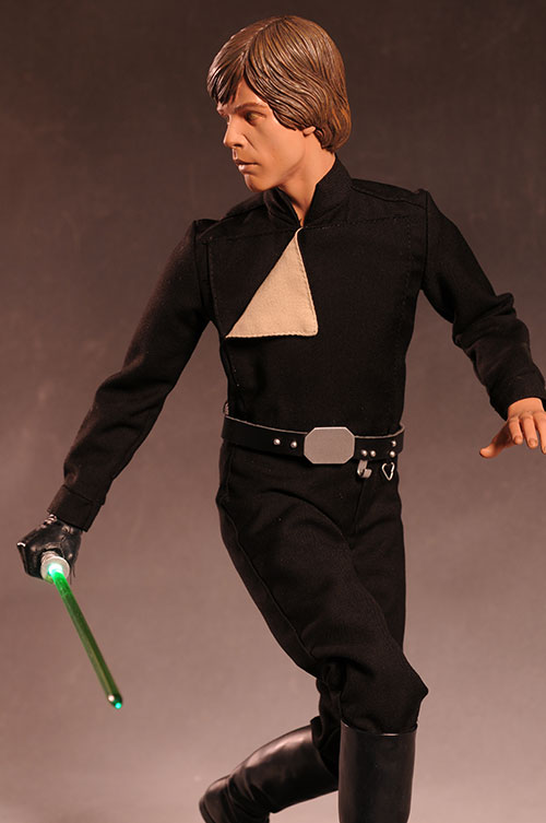 Star Wars Jedi Luke Skywalker Premium Format statue by Sideshow