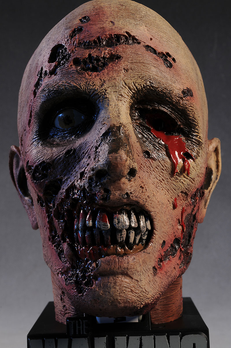 Walking Dead Season 2 zombie head case by Mcfarlane