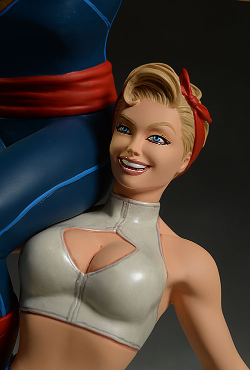 Review and photos of DC Bombshells Power Girl, Superman statue by