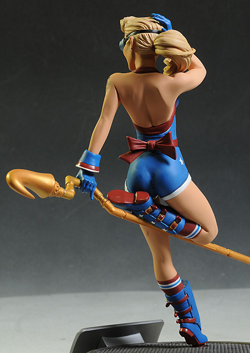 DC Bombshells Stargirl statue by DC Collectibles
