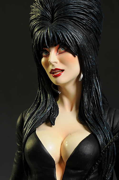 Elvira Elvira in Coffin Premium Format™ Figure by Sideshow Collectibles