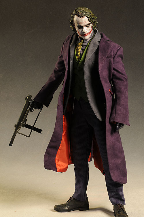 Joker Dark Knight Batman Masterpiece HD figure by Enterbay