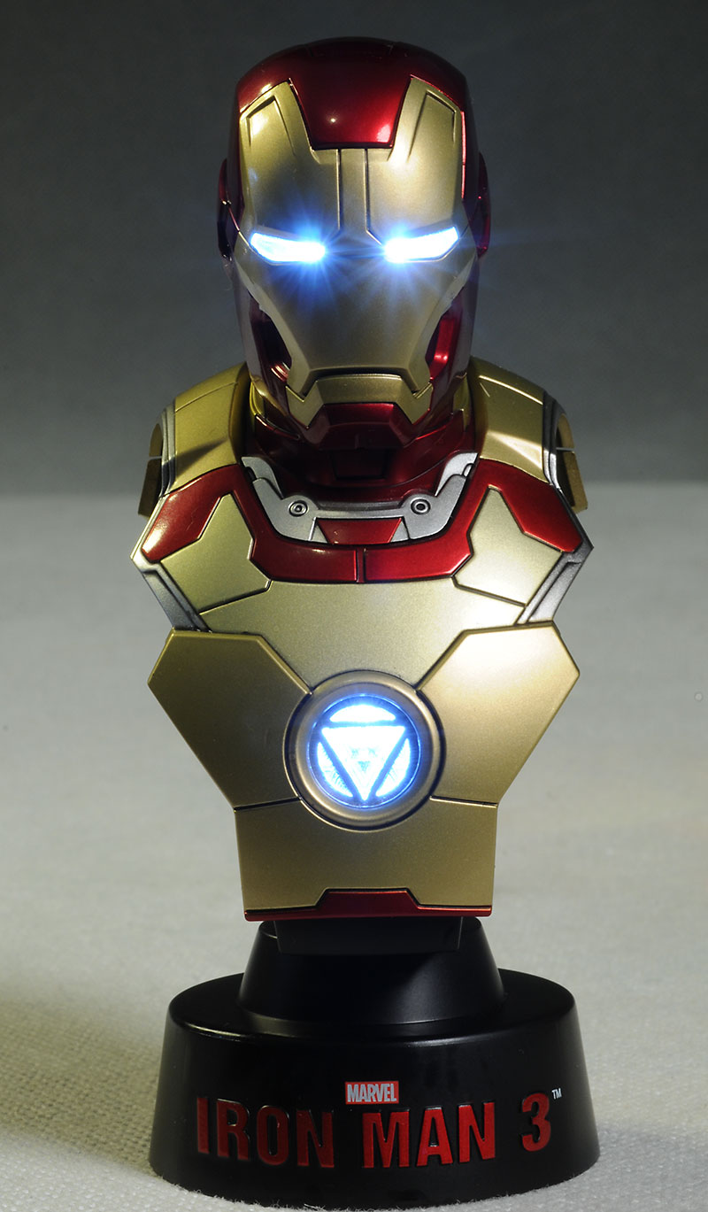 mini iron man toy