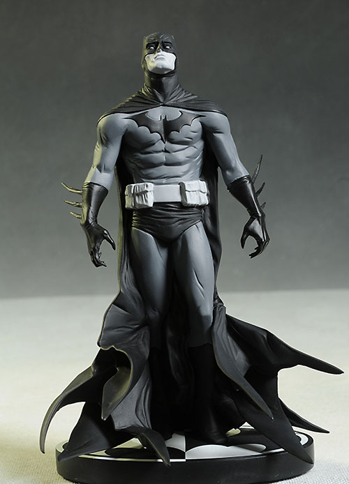 Batman Black & White statue - Jae Lee by DC Collectibles