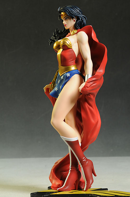 Wonder Woman ArtFX statue by Kotobukiya