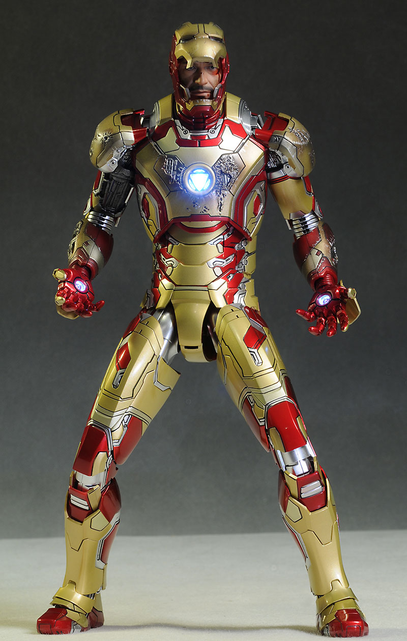 Iron Man MK-XLII die cast action figure 