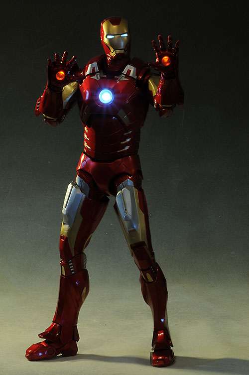 Review and photos of Avengers Iron Man 1/4 scale action figure by NECA
