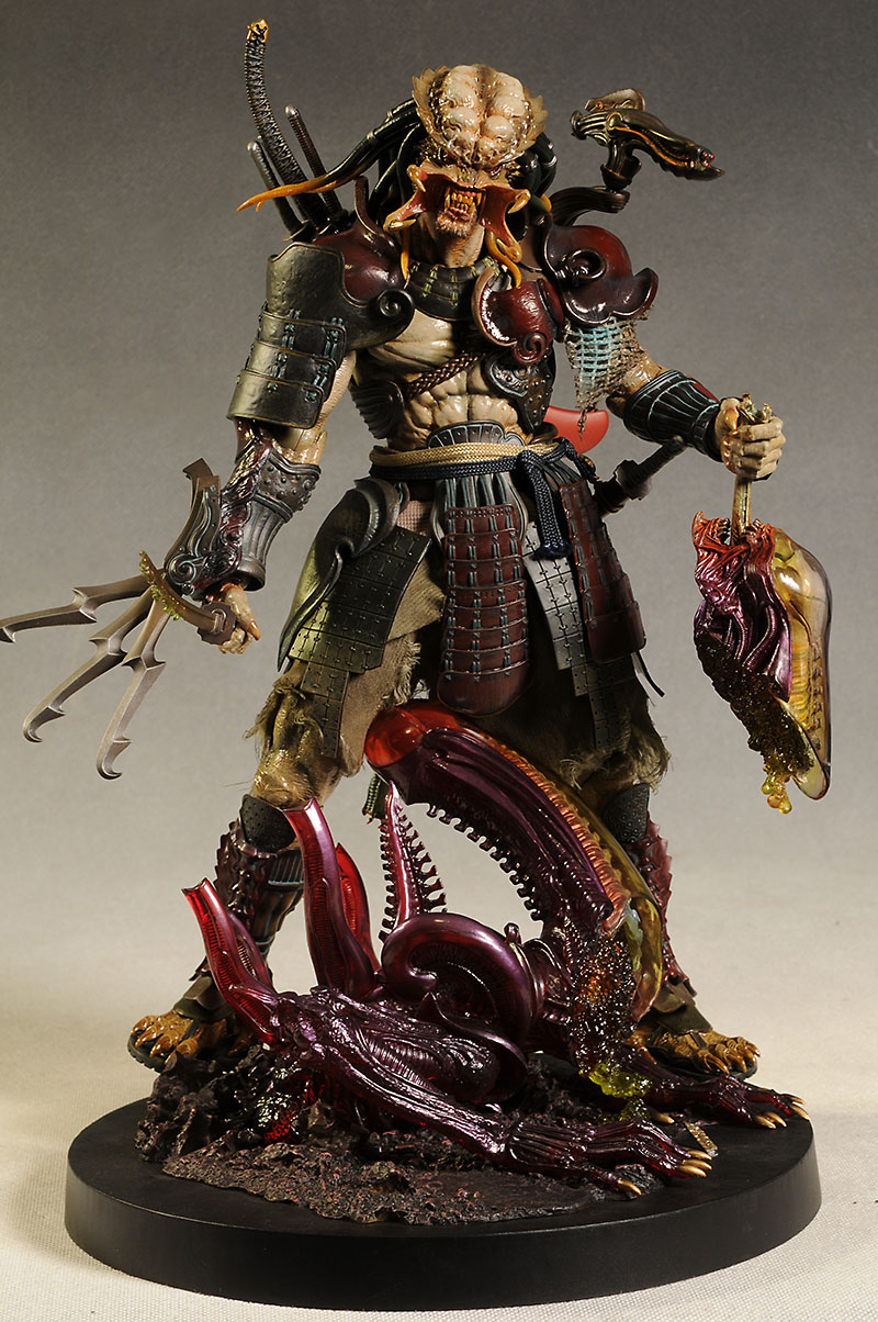 Samurai Predator 1/6th action figure by Hot Toys