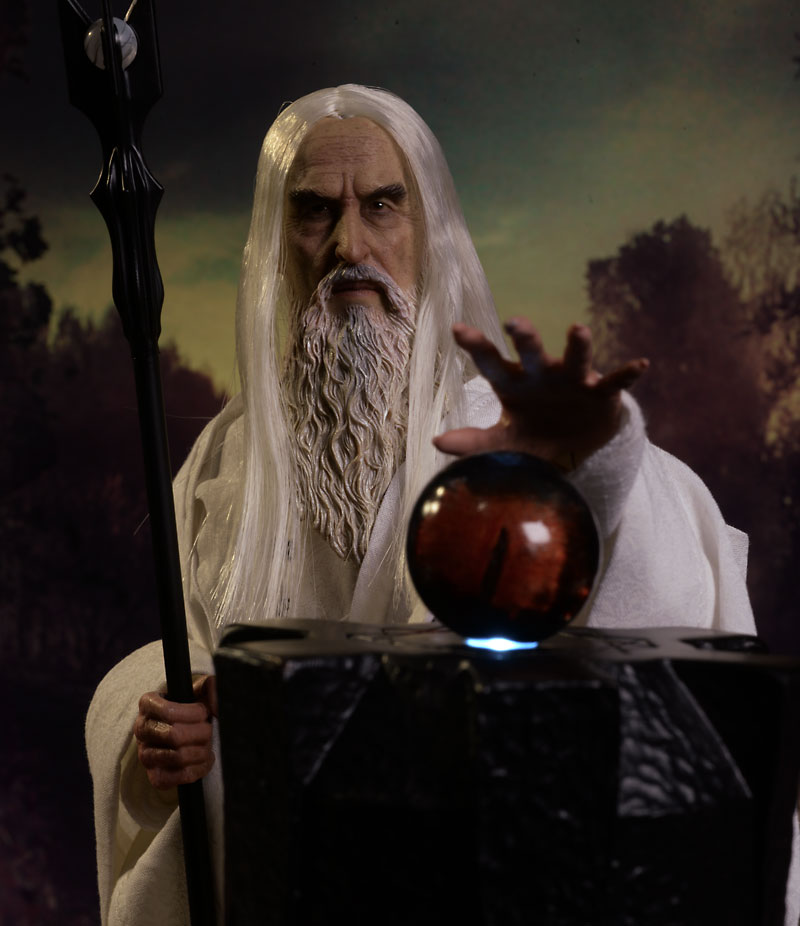 Lord of the Rings Saruman sixth scale figure by Asmus