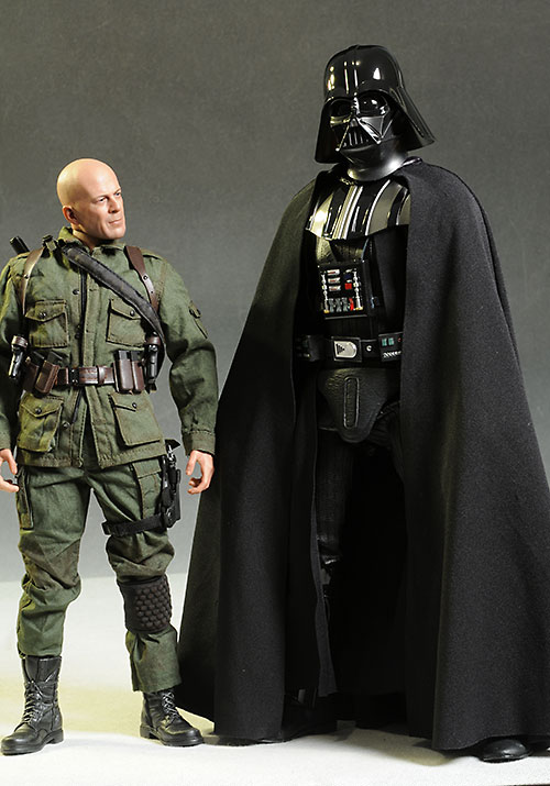 Review and photos of Star Wars Darth Vader deluxe action figure