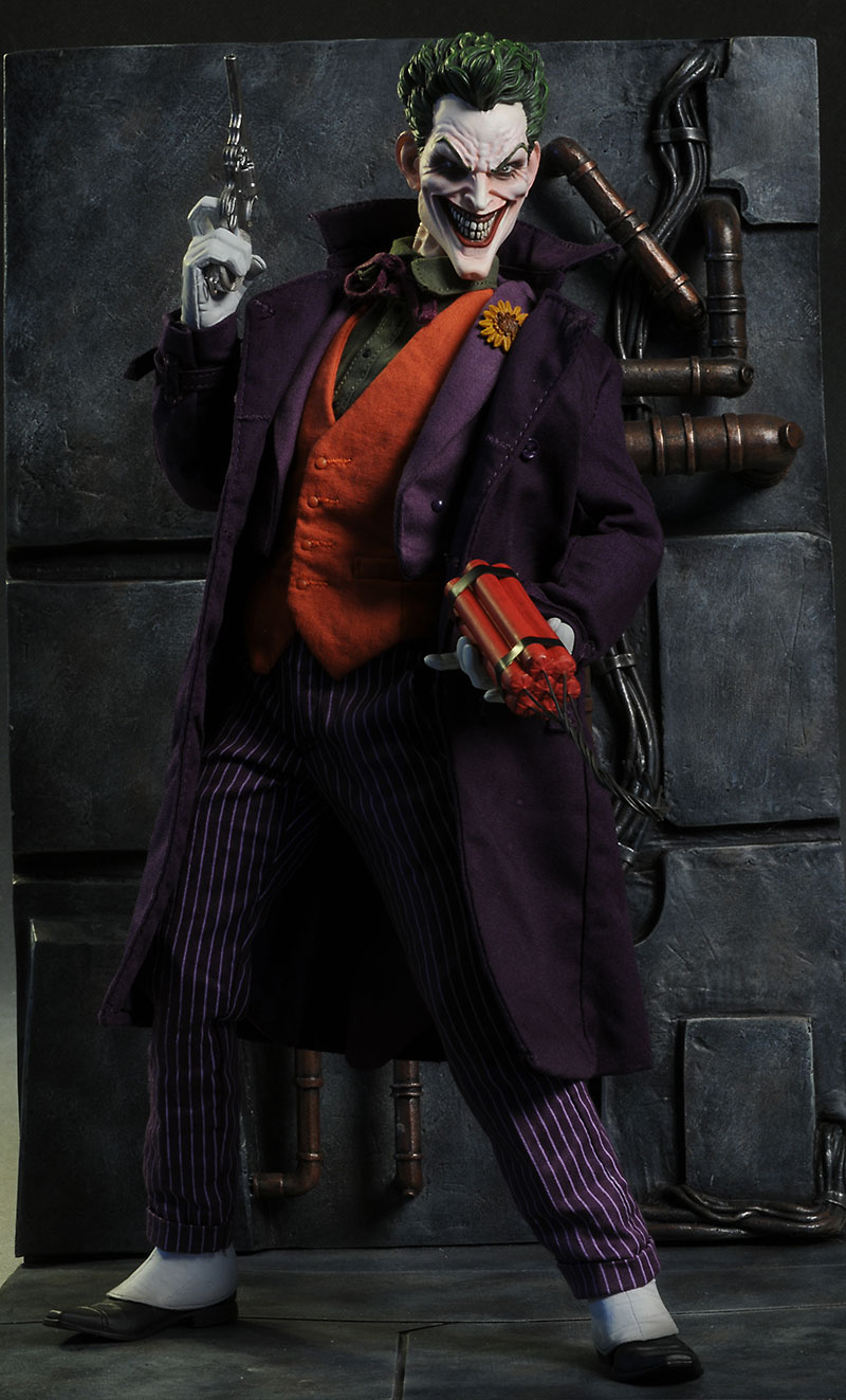 Review and photos of Joker DC Comics sixth scale action figure by Sideshow
