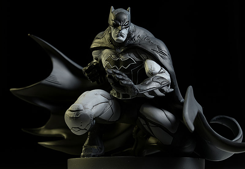 Batman Black and White Joe Madureira statue by DC Collectibles