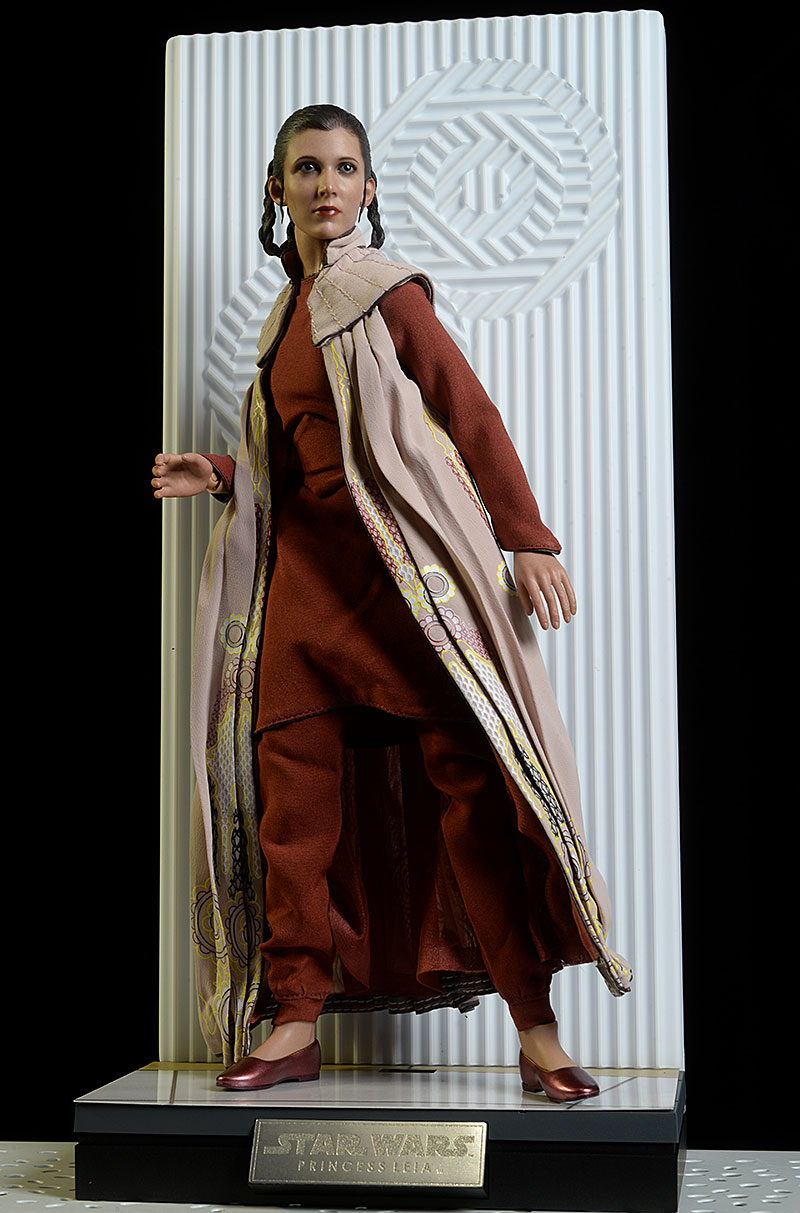 hot toys bespin leia