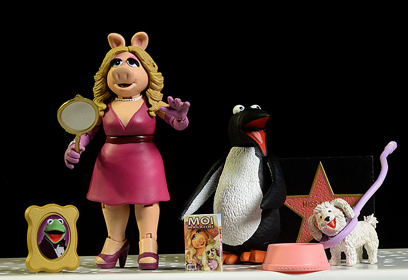 Miss Piggy, Foo Foo, Penguin action figures by Diamond Select