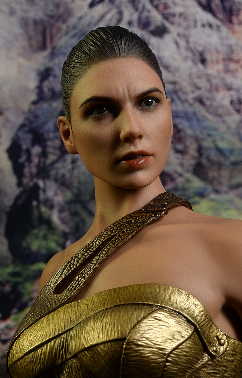 Wonder Woman Training Version sixth scale action figure by Hot Toys