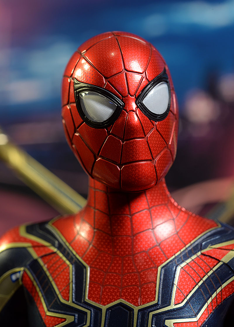 iron spider sixth scale figure by hot toys