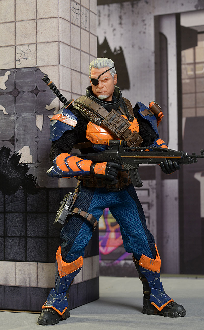One:12 Collective Deathstroke action figure