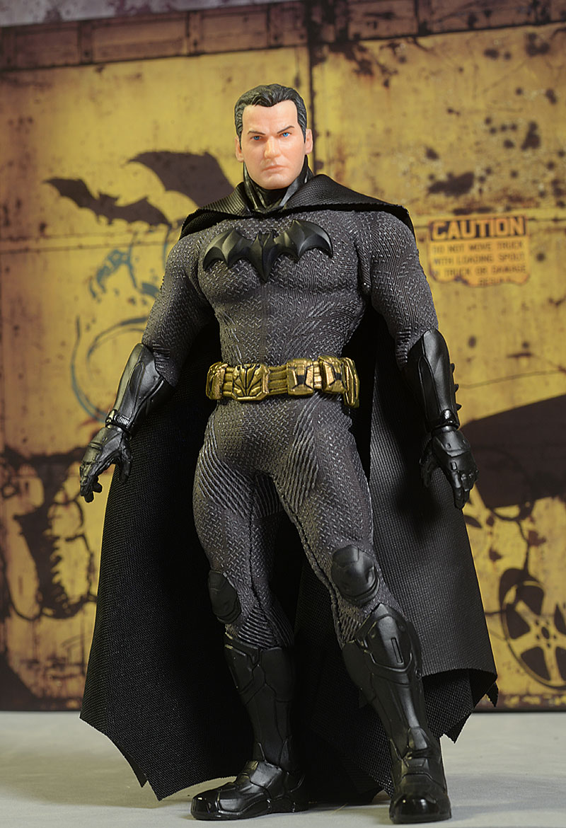 Review and photos of Batman Sovereign Knight One:12 Collective