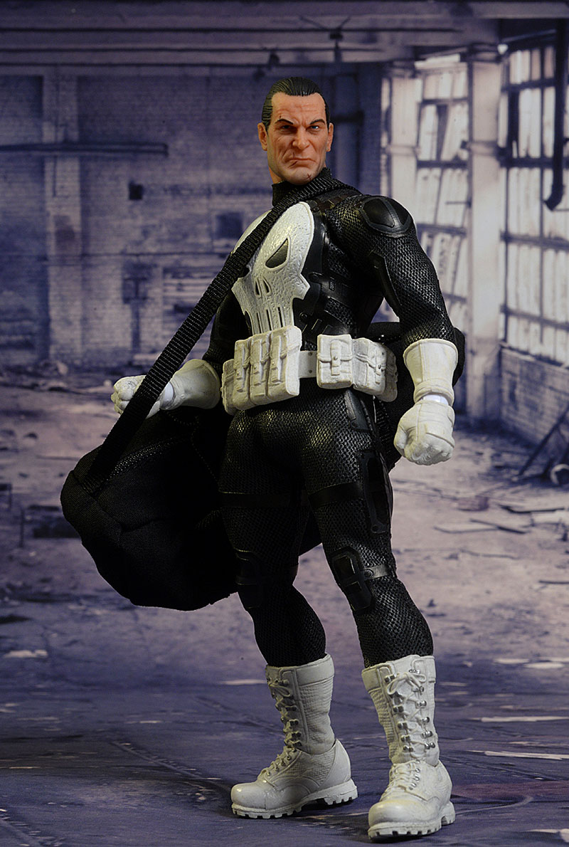 Mezco Marvel Legends Punisher & 6 inch Body Figure Dedicated Black Tactical  Vest