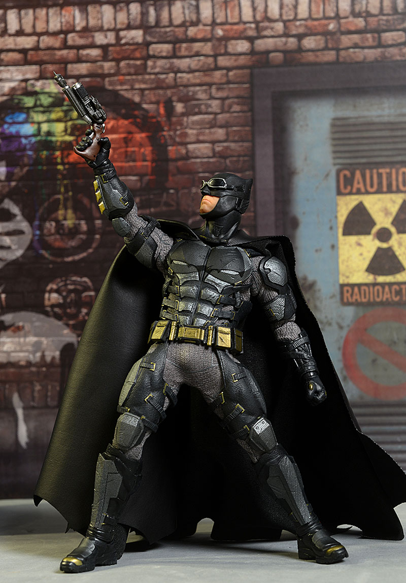 batman tactical suit mezco