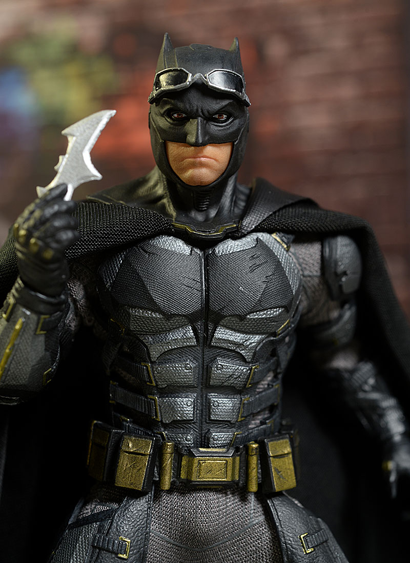Tactical Suit Batman One:12 Collective Justice League Photo Review - The  Toyark - News