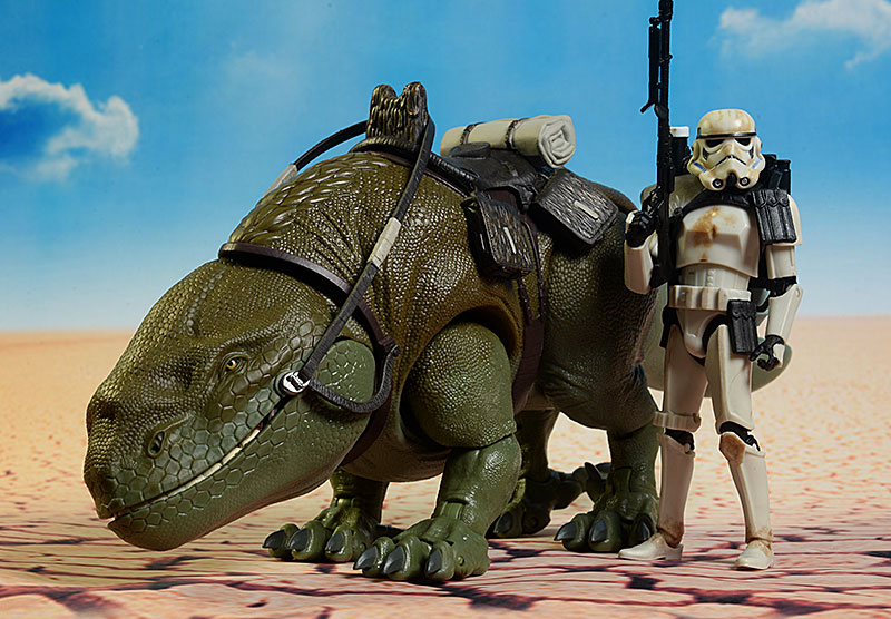 Star Wars Dewback and Sandtrooper action figures