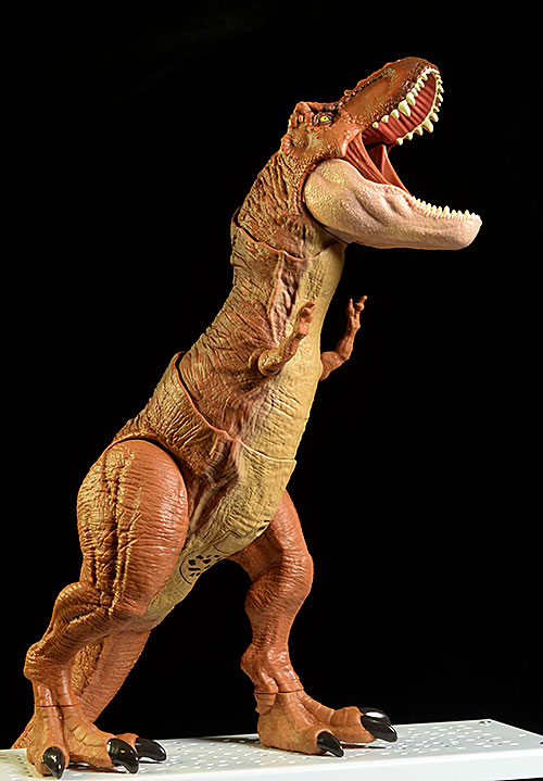 Jurassic Park Thrash 'n Throw Tyrannosaurus Rex action figure by mattel